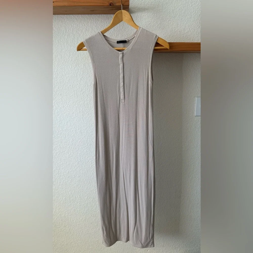 ATM Sleeveless Henley Midi Dress Color Rafia Size Small - Picture 5 of 9